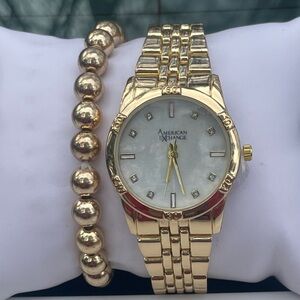 Beautiful Gold Watch Bracelet Set Women’s Rhinestone Dial Quartz